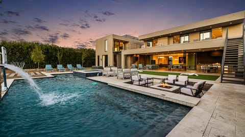 Natural landscape, Pool view, Swimming pool, fireplace, sunbed