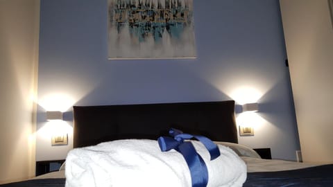 Shower, Toilet, Bathroom, View (from property/room), Balcony/Terrace, Balcony/Terrace, Bedroom