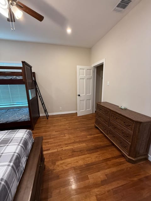 River Side Private Retreat Villa in Seguin