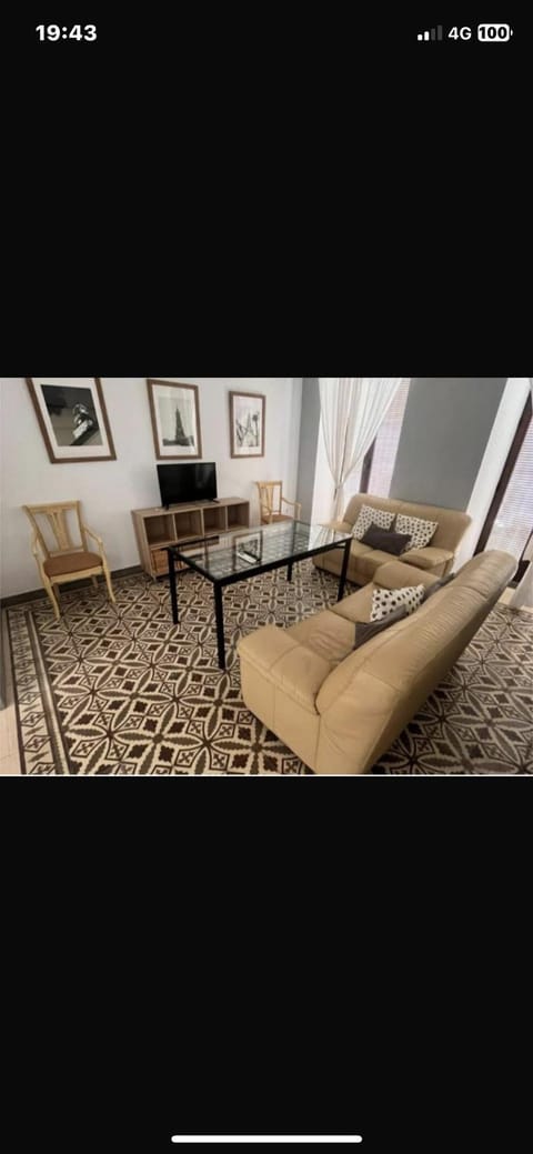 Communal lounge/ TV room
