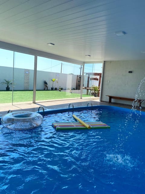 Swimming pool, Swimming pool