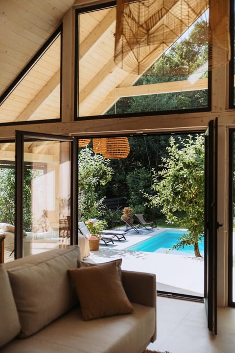 Garden, Balcony/Terrace, Pool view, Swimming pool