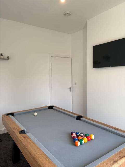 Ideal for contractors - Monthly stays welcome - Bills included House in Boston