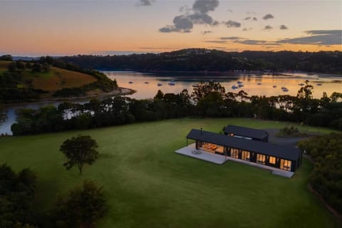 Bishop's Lane House in Auckland Region
