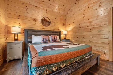 Sevierville Retreat Indoor Pool, HotTub & Arcade House in Pigeon Forge