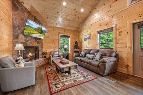 Sevierville Retreat Indoor Pool, HotTub & Arcade House in Pigeon Forge