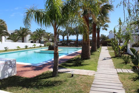 Garden, Swimming pool