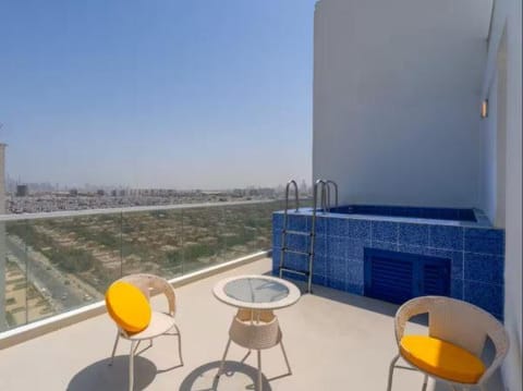 Balcony/Terrace, Swimming pool