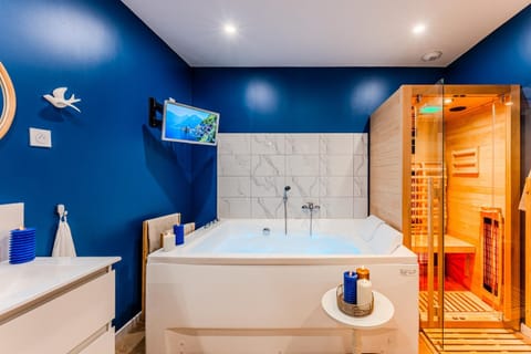 Hot Tub, Hot Tub, Sauna, Sauna, Bathroom, Spa and wellness centre/facilities, Spa and wellness centre/facilities