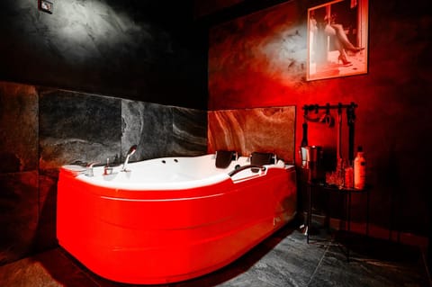 Hot Tub, Hot Tub, Bath
