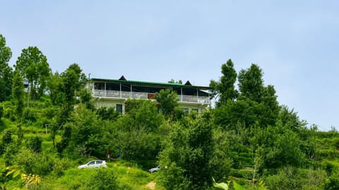 Property building, View (from property/room)