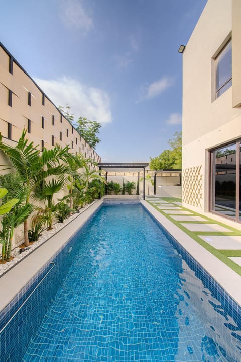 3BR Private Pool Villa in Sharjah - Bali Inspired - BBQ Pit - 3WC Villa in Al Sharjah