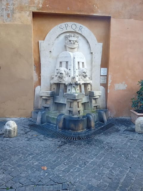 Margutta Gallery Rooms Bed and Breakfast in Rome