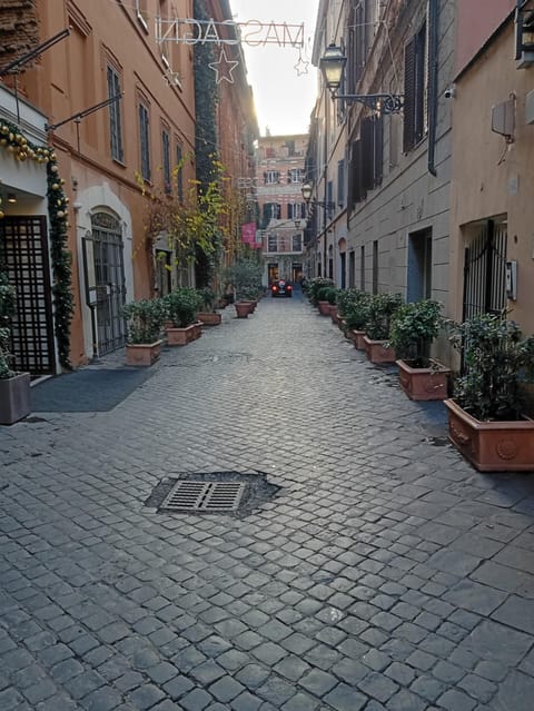 Margutta Gallery Rooms Bed and Breakfast in Rome