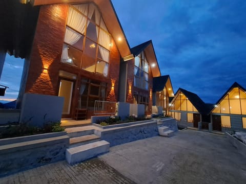 Property building, Night