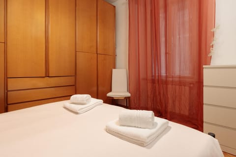 Bed, Photo of the whole room, Bedroom, towels, wardrobe