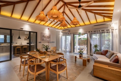 Living room, Dining area, Italian breakfast