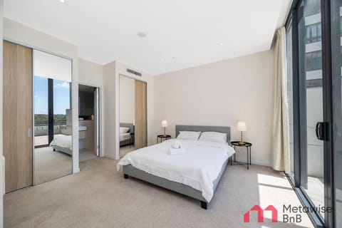 Bedroom, wardrobe