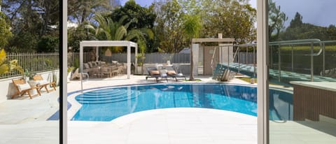 Property building, Garden, Seating area, Garden view, Pool view, Swimming pool, Swimming pool