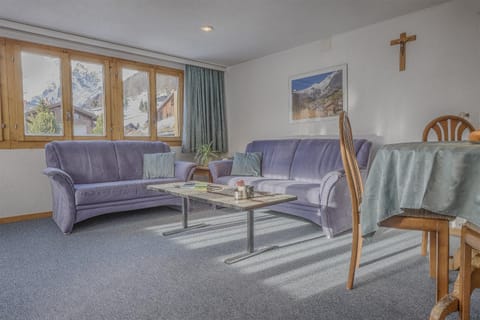 Living room, Decorative detail