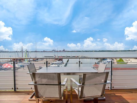 View (from property/room), Balcony/Terrace, Sea view