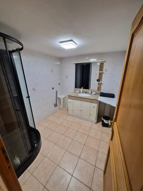 Appartement 2 chambres frontière Luxembourg Apartment in Thionville