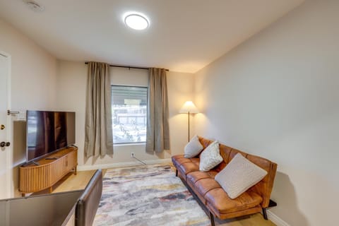 1 Mi to LLUMC! Loma Linda Home with Shared Patio Apartment in Loma Linda