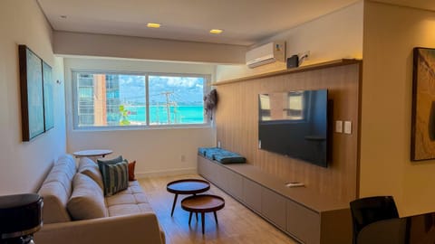 Communal lounge/ TV room, Living room, Seating area