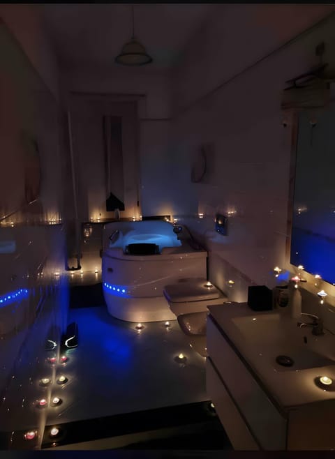 Bathroom, Living room