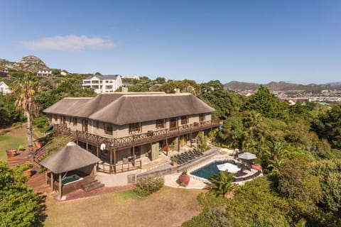 Day, Neighbourhood, Summer, On site