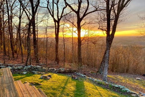 1 Mi to Desoto Park Scenic Escape with Fire Pit! House in Valley Head