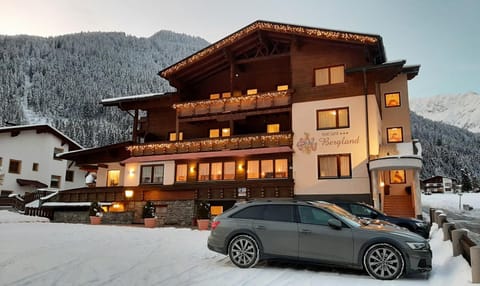 Hotel Garni Bergland Hotel in Neustift im Stubaital