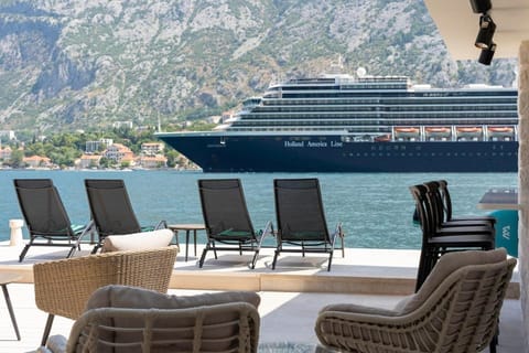 Seafront Kotor Bay View Villa NW Villa in Muo
