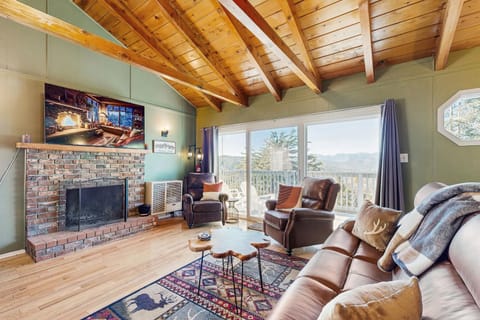 Lakeview Cabin Cabin in Crestline