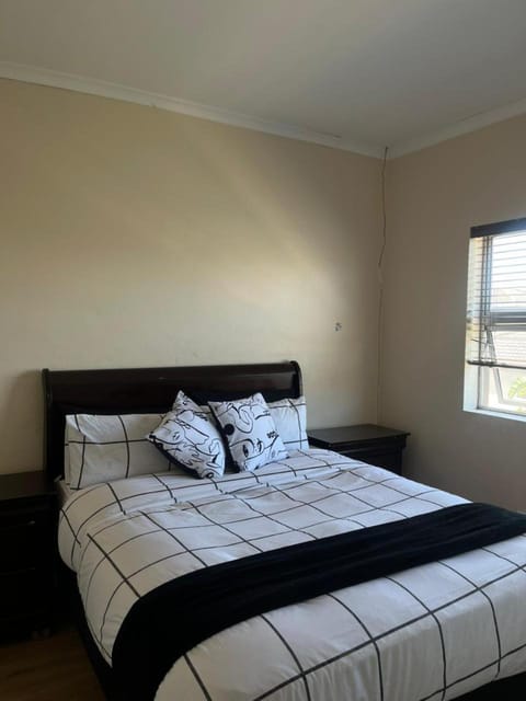 Sleep easy at Peperboom Vacation rental in Cape Town