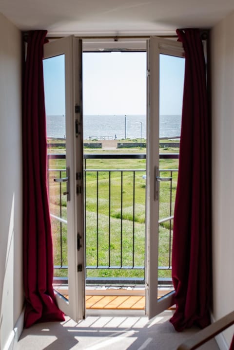 Serene Sands House in Felixstowe