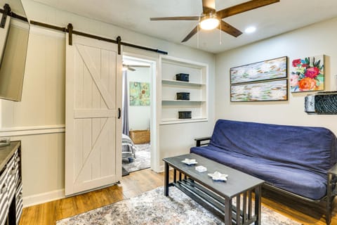 Close to Camden Clark Central Parkersburg Condo Apartment in Parkersburg