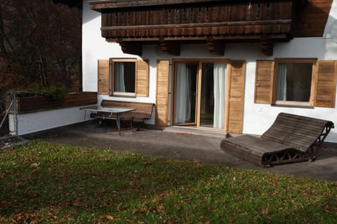 Property building, Garden, Balcony/Terrace, Garden view, sunbed