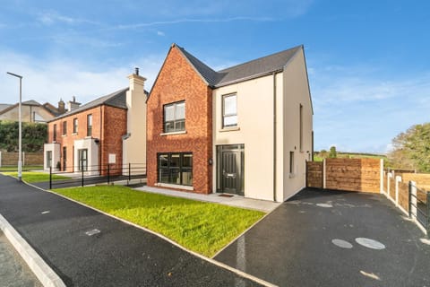 Modern Entire Home steps from the Train Station House in Newry