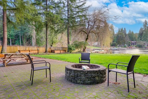Lake-View Woodinville Retreat with Hot Tub and Theater House in Woodinville