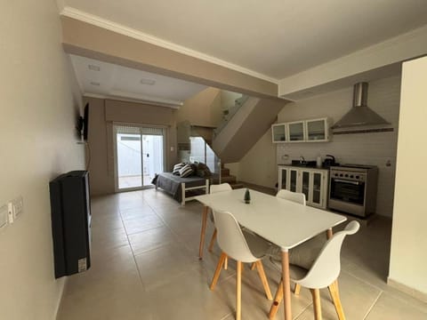 Kitchen or kitchenette, Living room, Seating area, Dining area, stove
