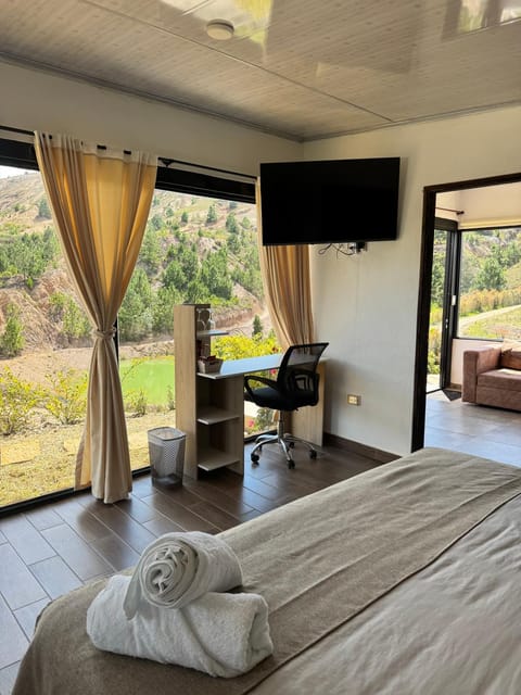 Bed, TV and multimedia, View (from property/room), Photo of the whole room