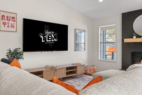 Family Retreat Games, Fire Pit & Kids Barn Apartment in Jollyville