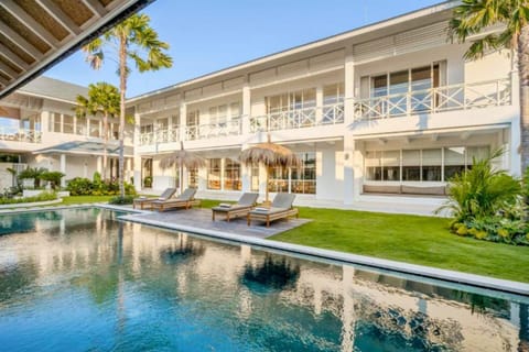 Property building, sunbed