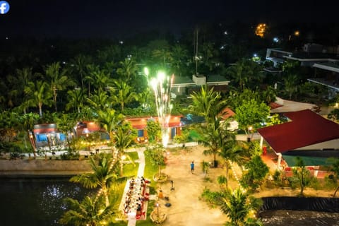 Property building, Night, group of guests