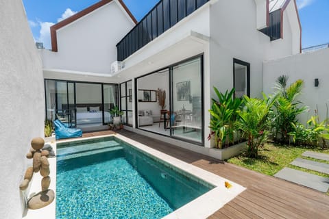 Property building, Garden, Garden view, Swimming pool, internet