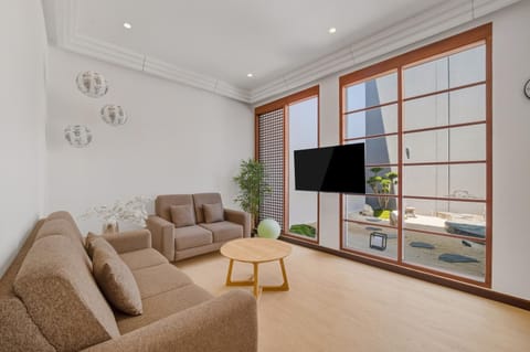 Living room, Seating area
