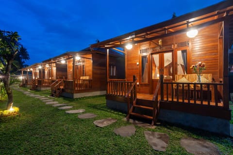 Property building, Patio, Garden, Garden view