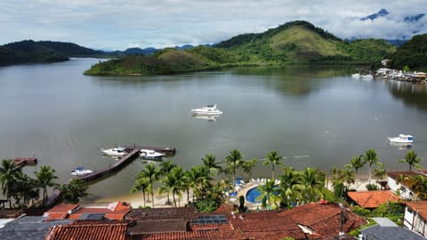 Day, Natural landscape, Activities, Bird's eye view, Mountain view, Sea view