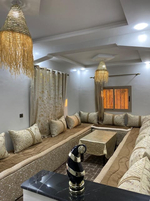 Bed, Living room, Seating area